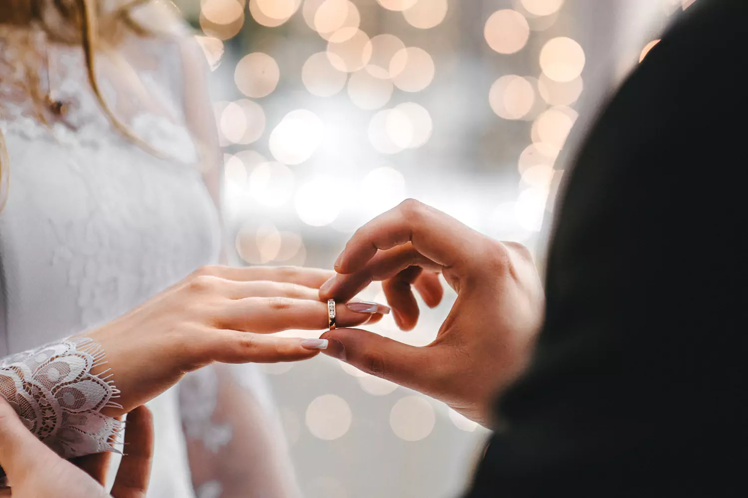 7 Reasons Why You Should Get Married In Your Hometown